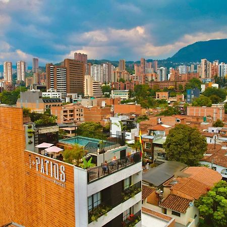 Los Patios Hostel Medellin Bagian luar foto